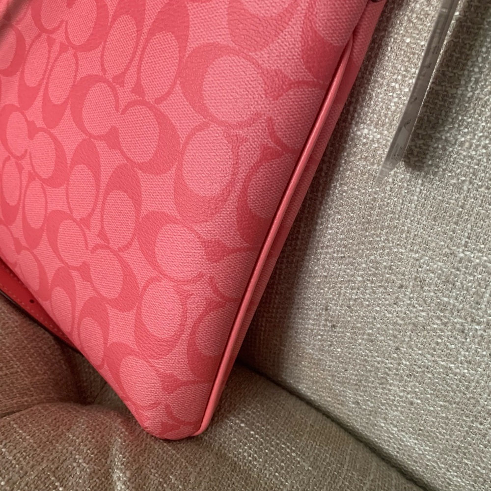 Coach File Crossbody - Picture 7 of 14